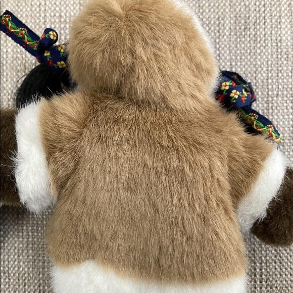 Alaskan Friends Genuine Native Style Eskimo Doll NWT! - Picture 4 of 6